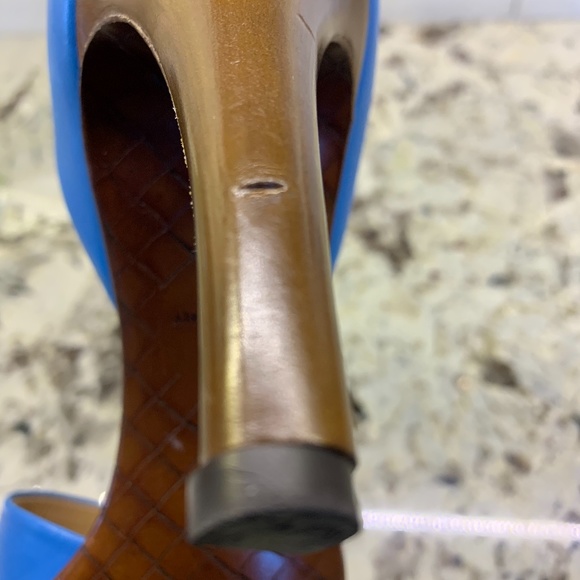 Bottega Veneta d'Orsay Peep-Toe Pumps! - Picture 6 of 8